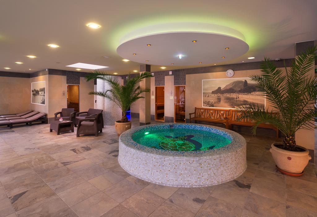 Honti Panzio Hotel Visegrád Екстериор снимка