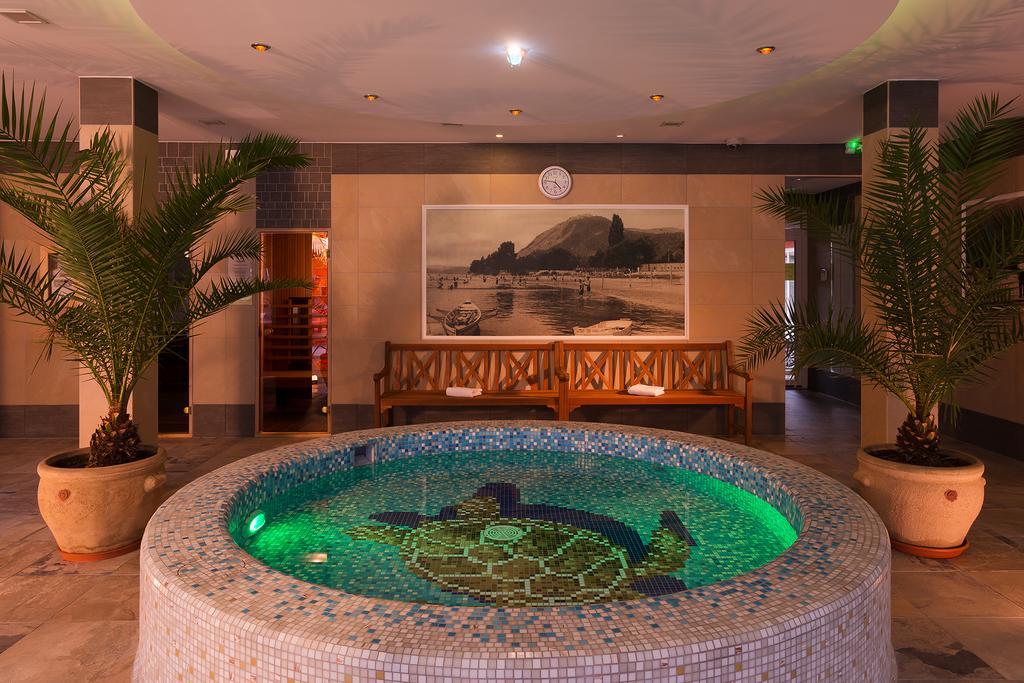 Honti Panzio Hotel Visegrád Екстериор снимка
